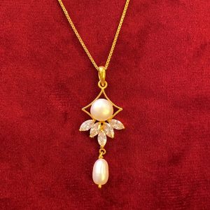 Gold Pearl Pendent