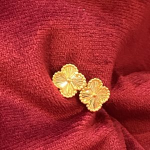 Gold Van Cleef Eartop