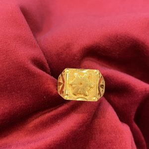 Gold Men's Ring
