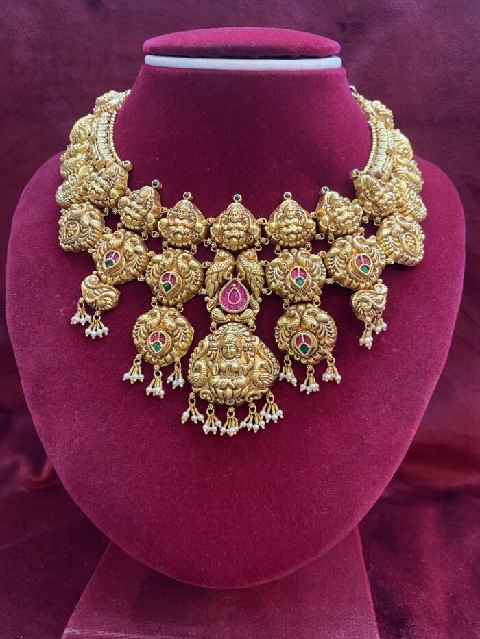 Antique 22 Carat Bridal Haar