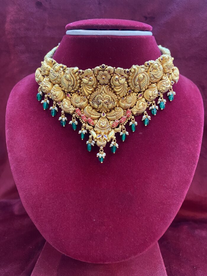 Antique 22 Carat Chocker Haar