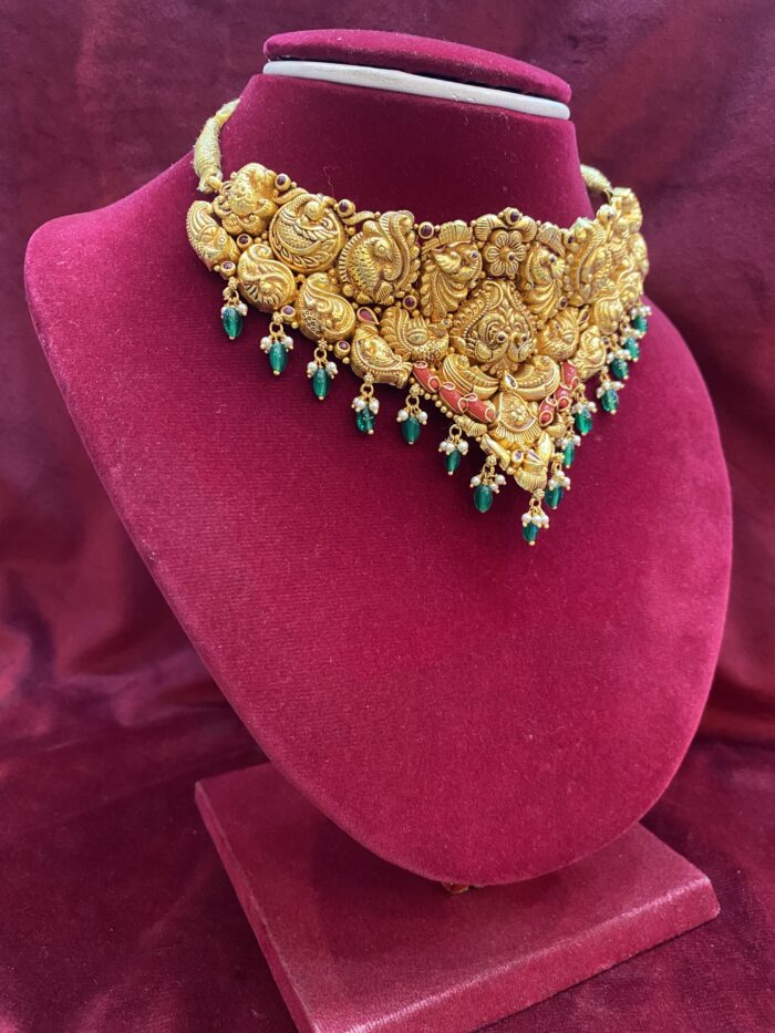 Antique 22 Carat Chocker Haar