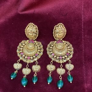 EARRING